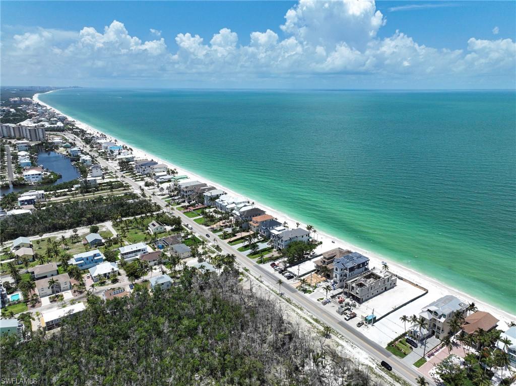 BONITA BEACH - Land