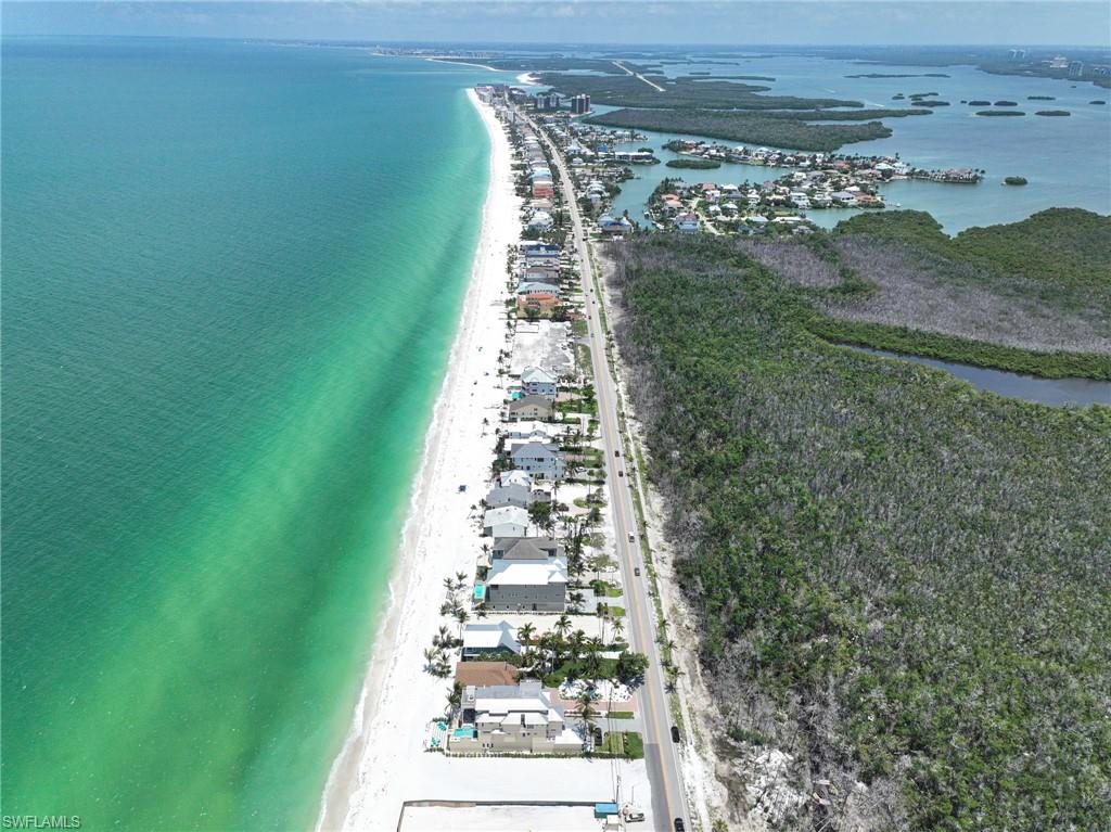BONITA BEACH - Land