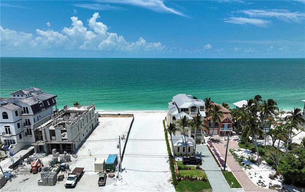 BONITA BEACH - Land