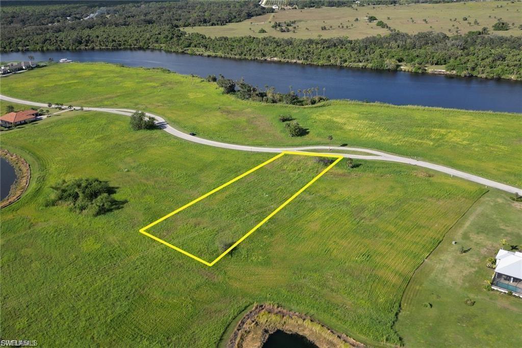 CALOOSA PRESERVE - Land
