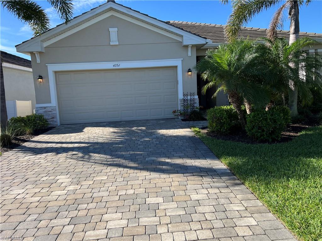 CASTALINA - Residential Lease