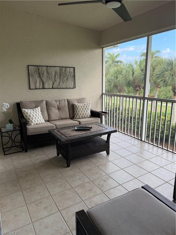 WINDWARD CAY - Residential