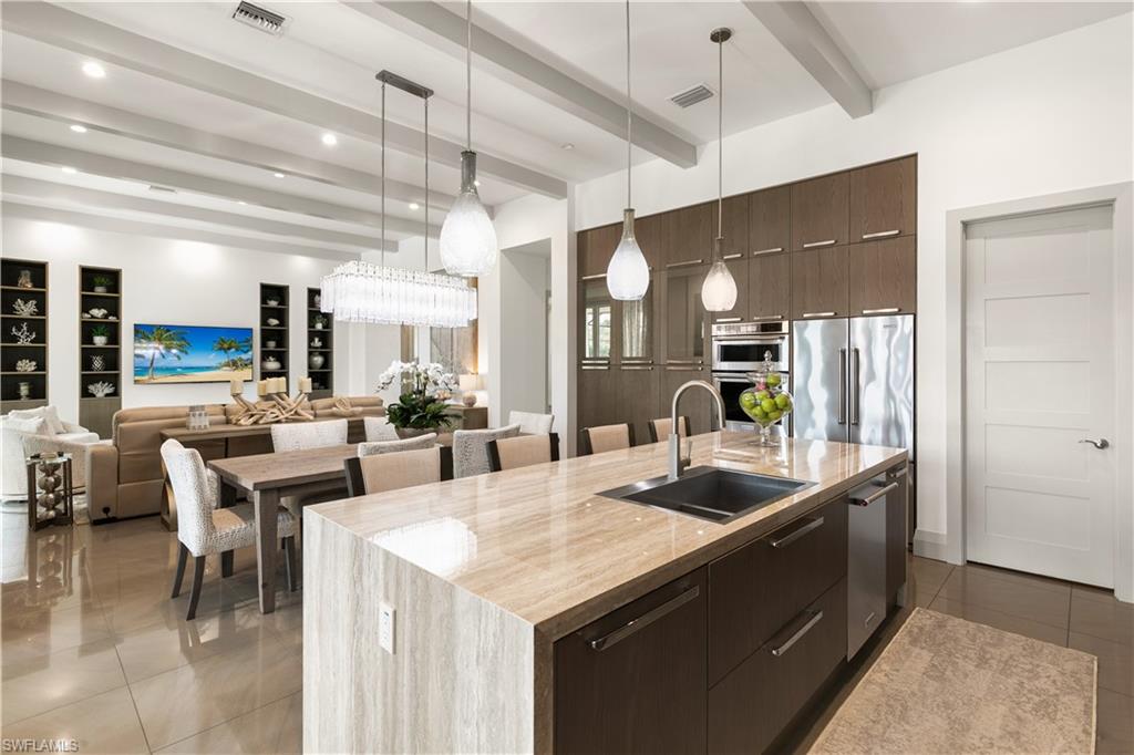 SPARROW CAY - Residential