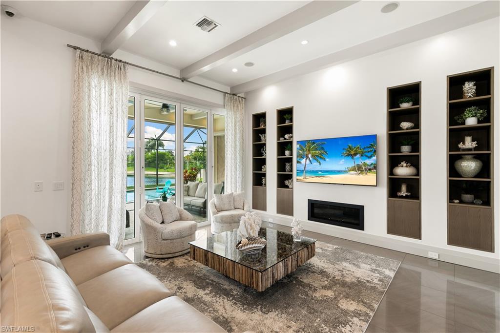 SPARROW CAY - Residential