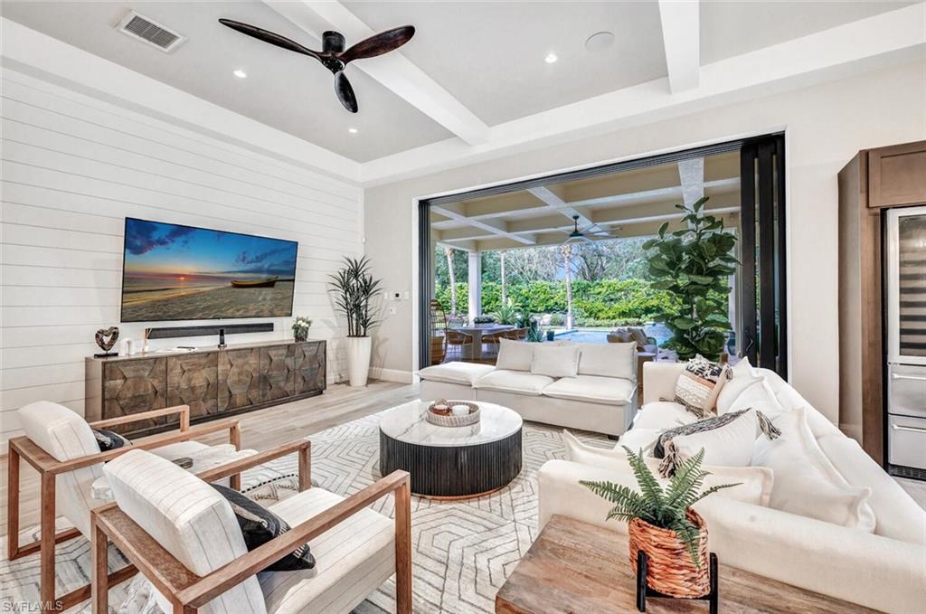 QUAIL WEST - Residential