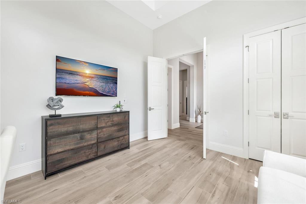 QUAIL WEST - Residential