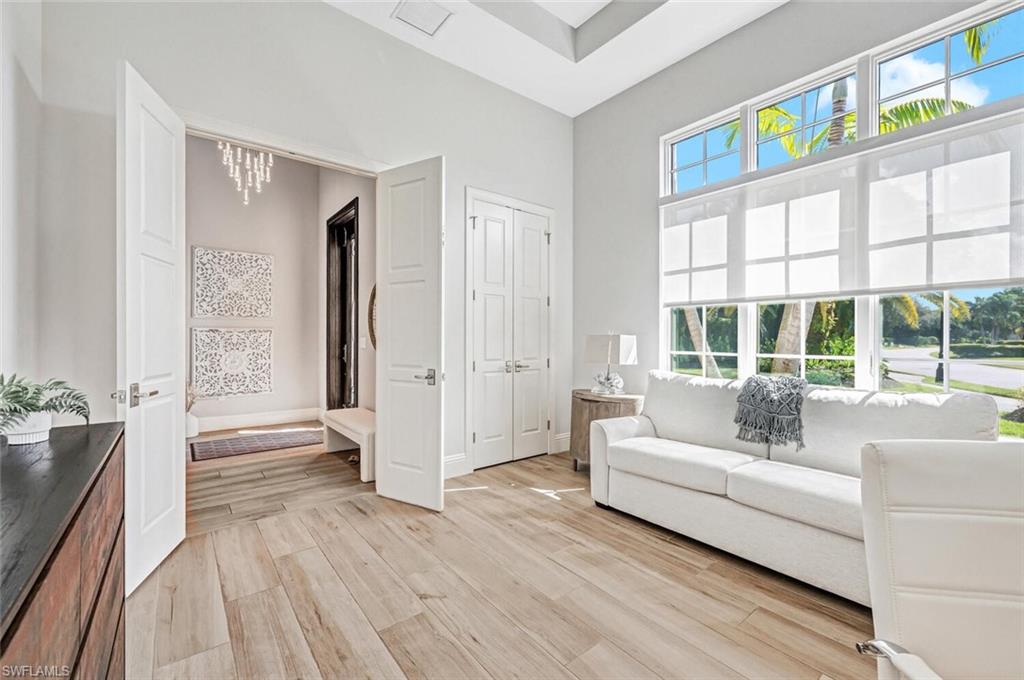 QUAIL WEST - Residential