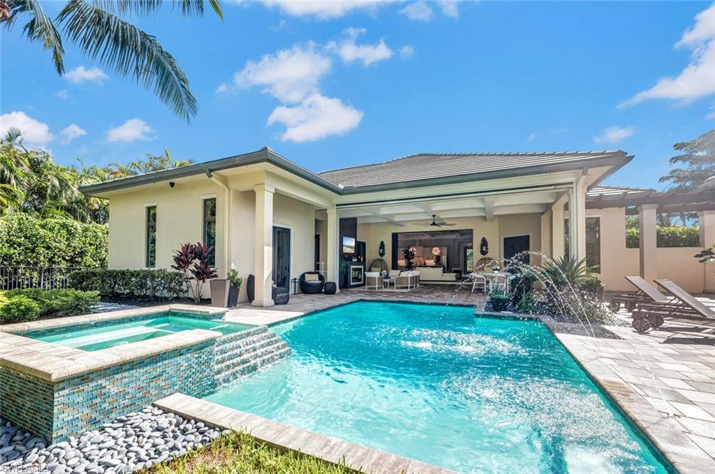 QUAIL WEST - Residential