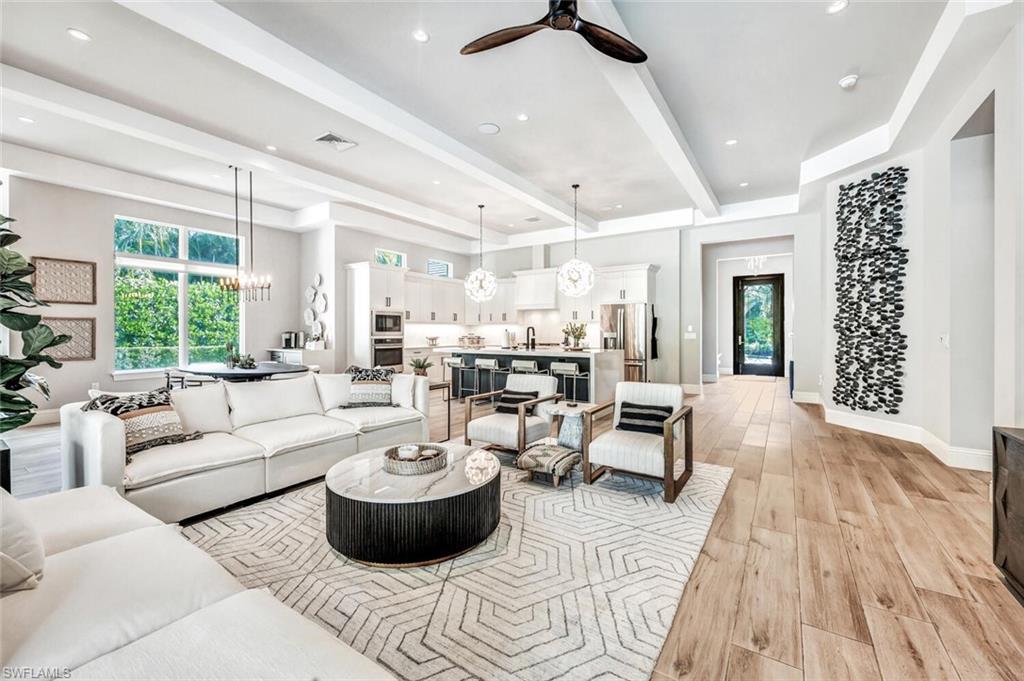 QUAIL WEST - Residential
