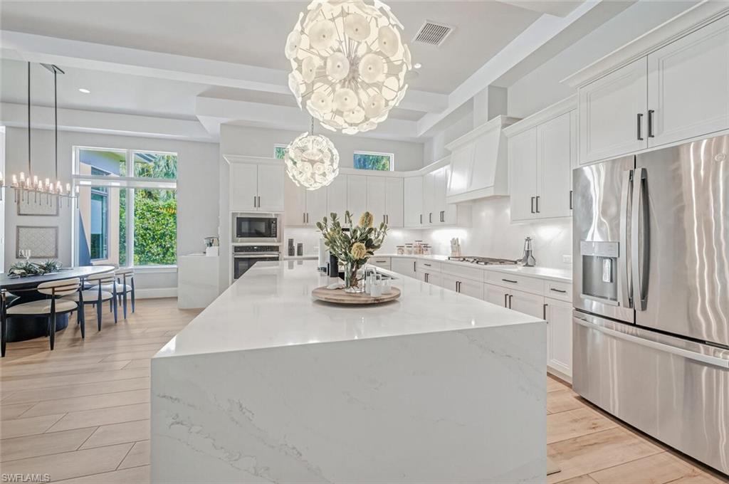 QUAIL WEST - Residential
