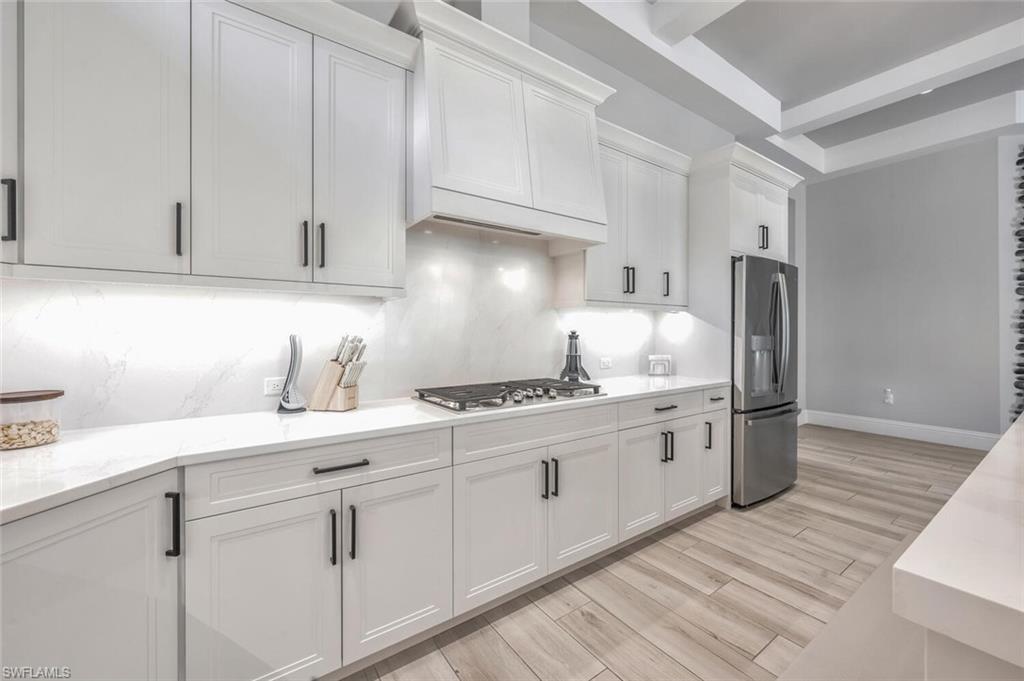 QUAIL WEST - Residential
