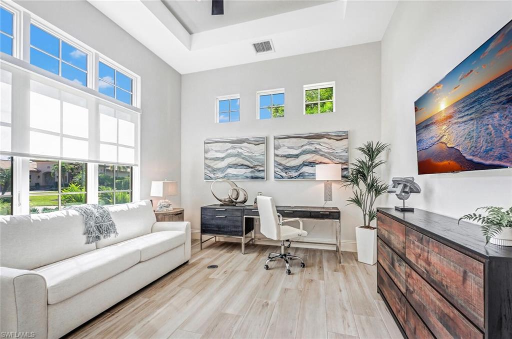 QUAIL WEST - Residential