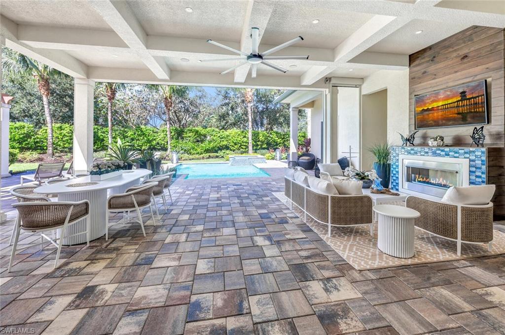 QUAIL WEST - Residential