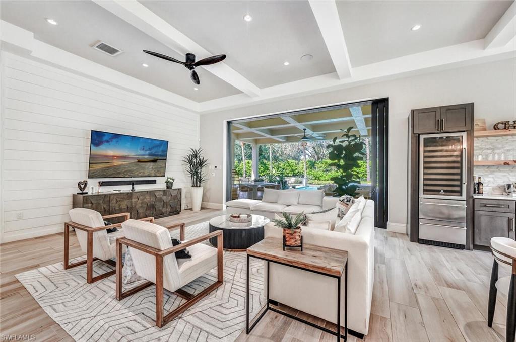 QUAIL WEST - Residential