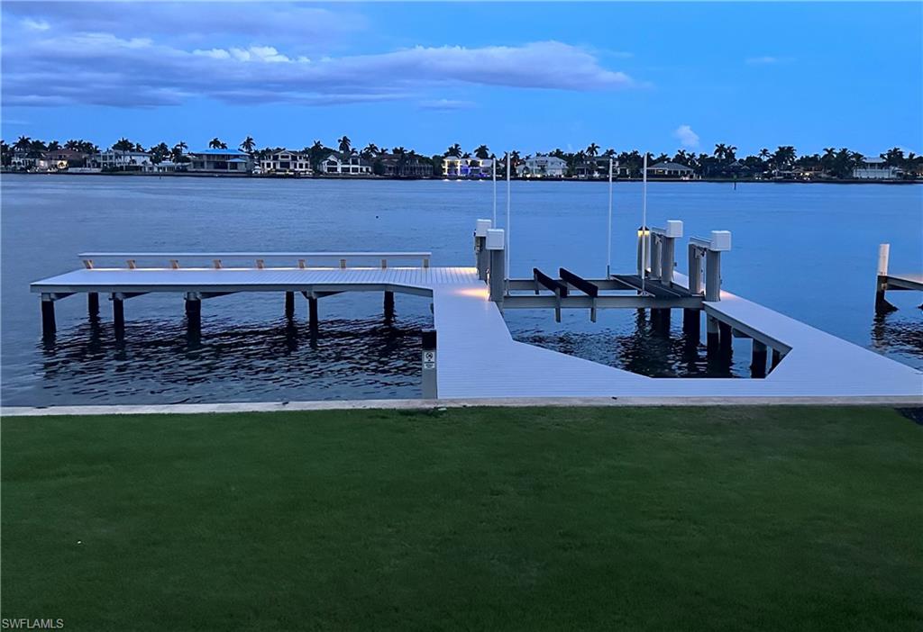AQUALANE SHORES - Residential