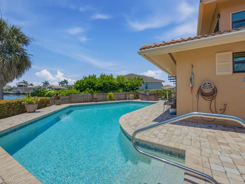 MARCO ISLAND - Residential