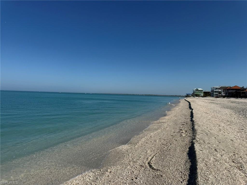 SAFETY HARBOR CLUB - Residential
