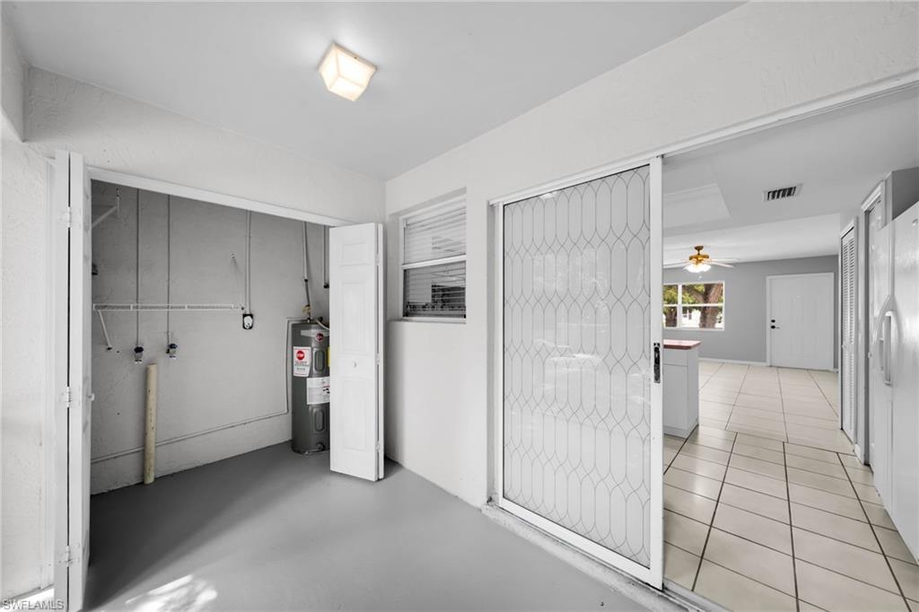 CAPE CORAL - Residential Lease