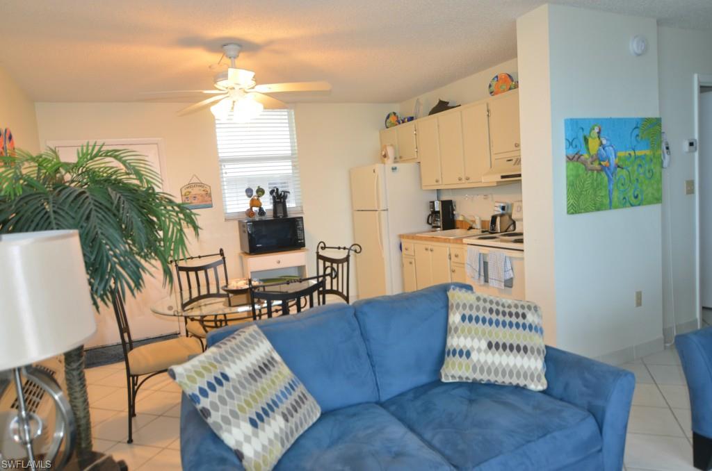 BEACH AND TENNIS CLUB - Residential