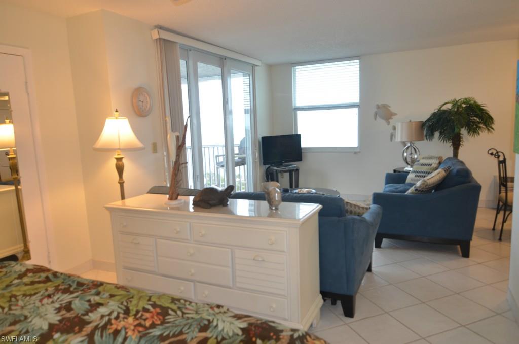 BEACH AND TENNIS CLUB - Residential