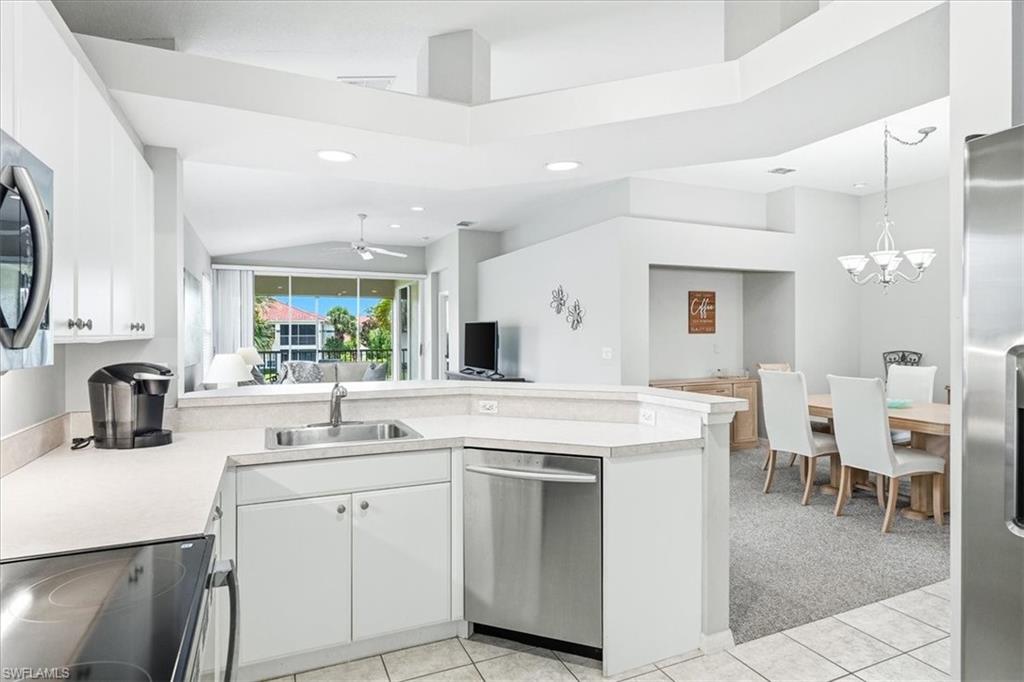 LIGHTHOUSE BAY - Residential