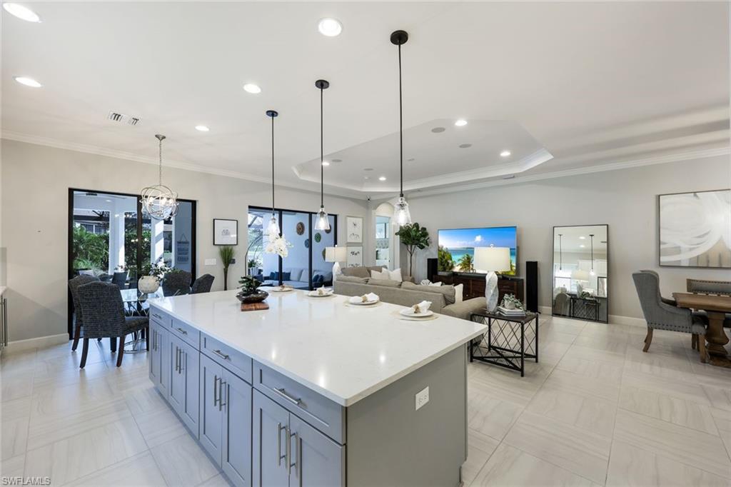 ESPLANADE - Residential