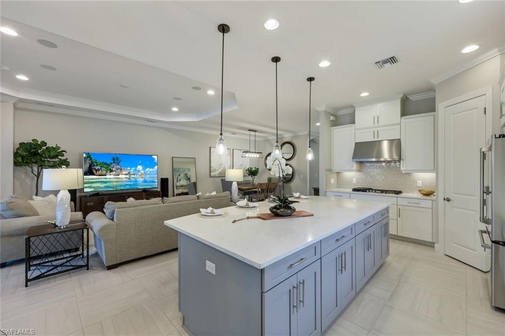 ESPLANADE - Residential