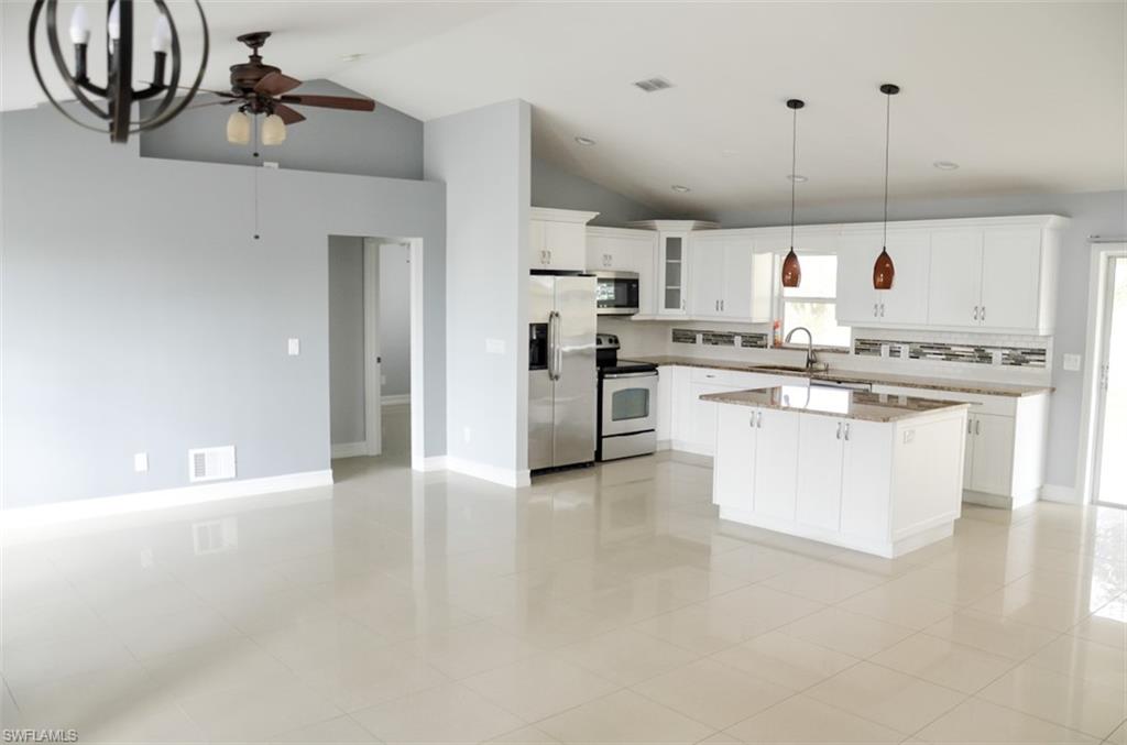 GOLDEN GATE ESTATES - Residential