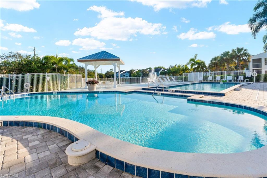 GRANADA LAKES - Residential