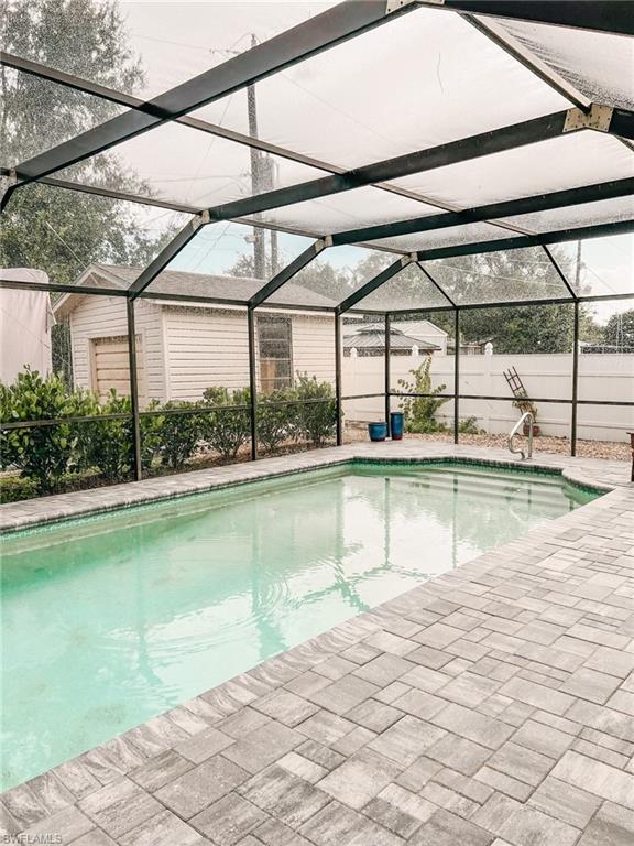 FORT MYERS SHORES - Residential