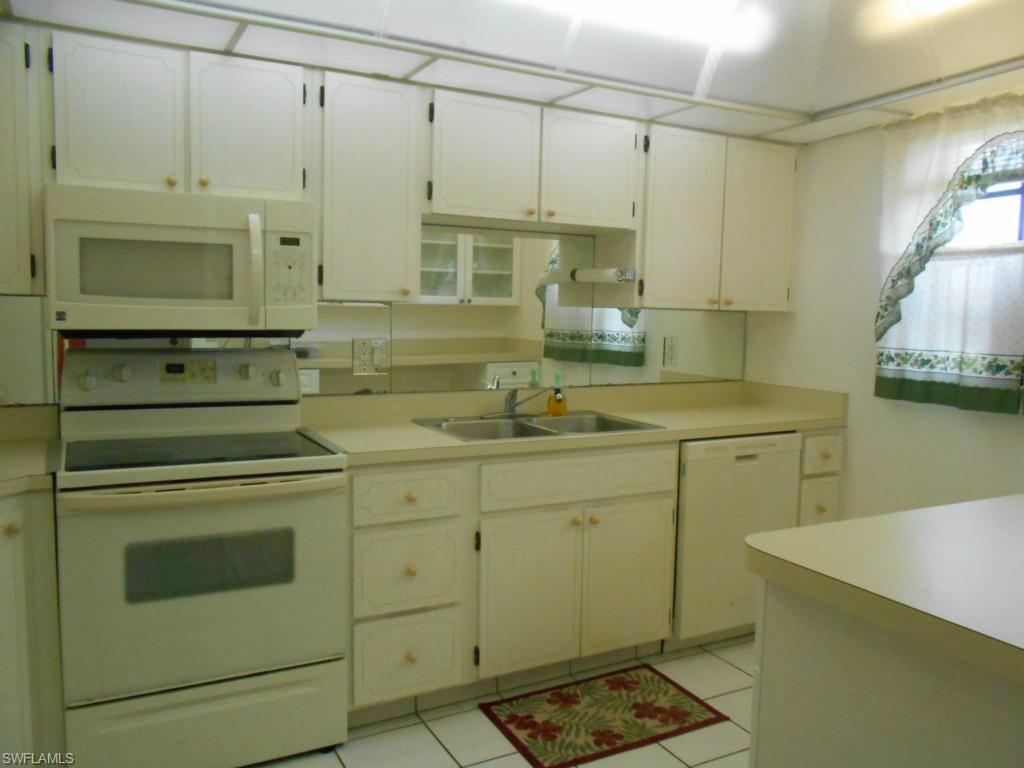 MYERLEE PARK HOMES CONDO - Residential