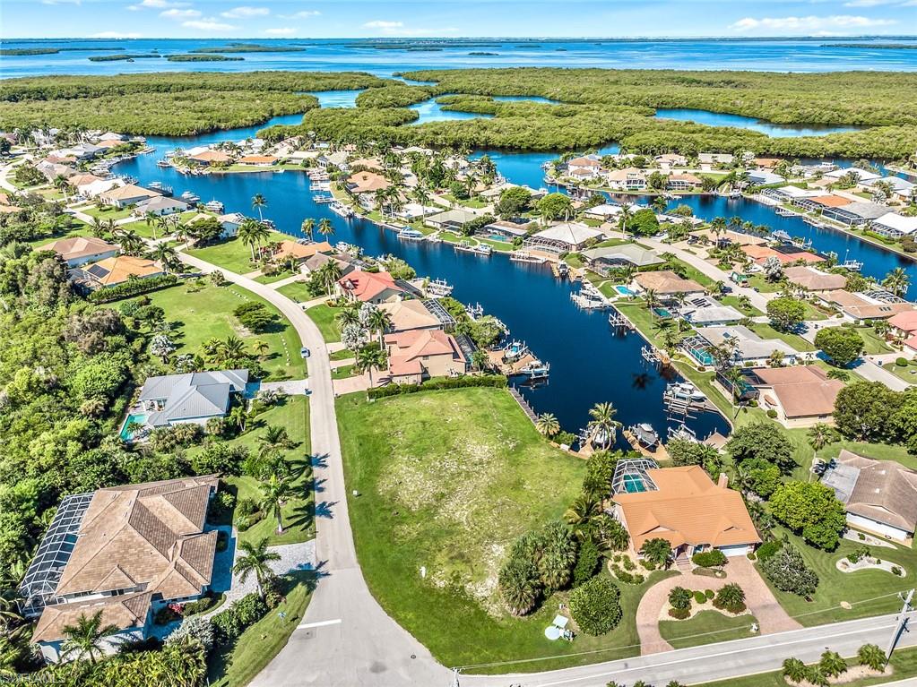 PALM ACRES - Land