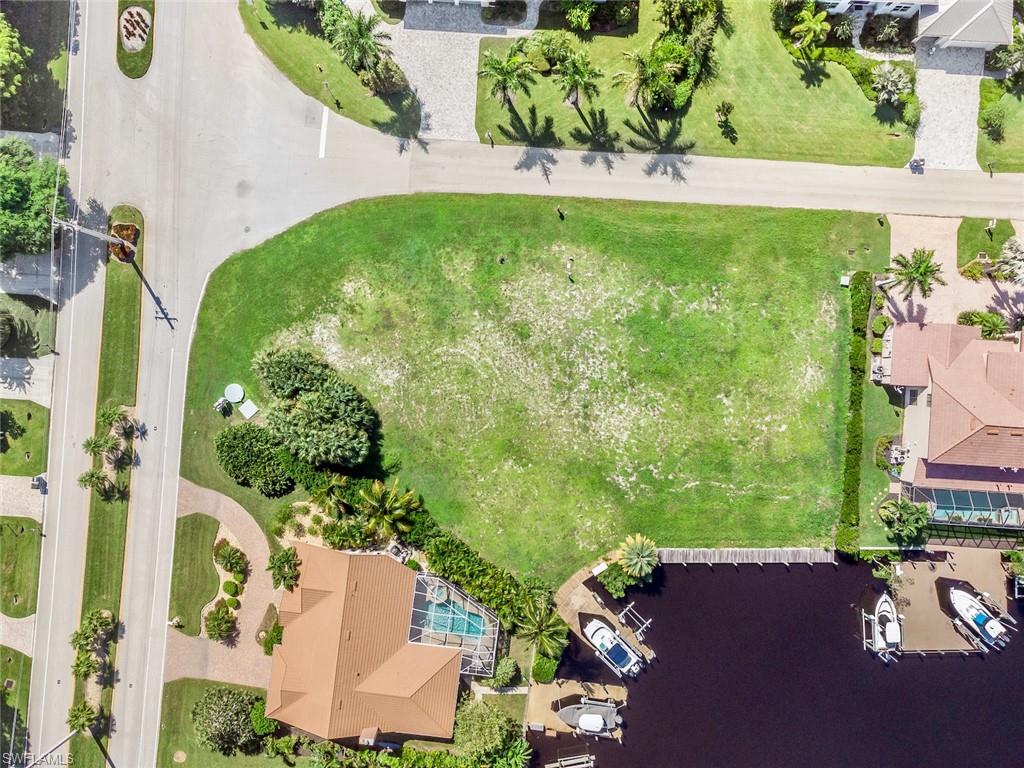 PALM ACRES - Land