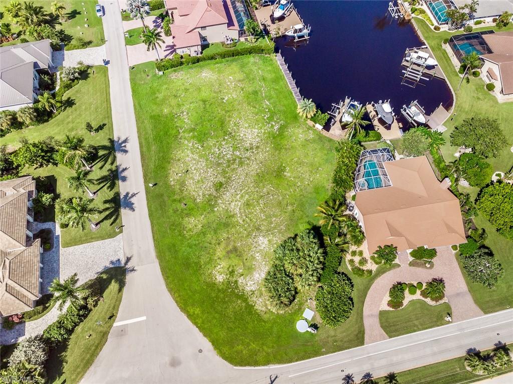 PALM ACRES - Land