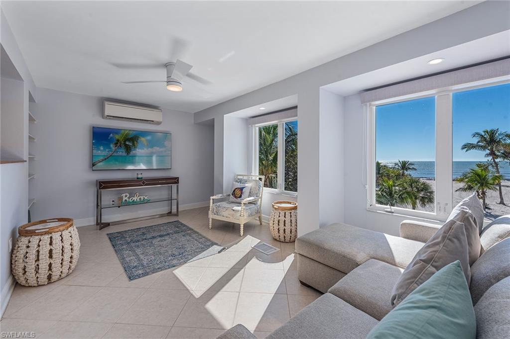 KEEWAYDIN ISLAND - Residential