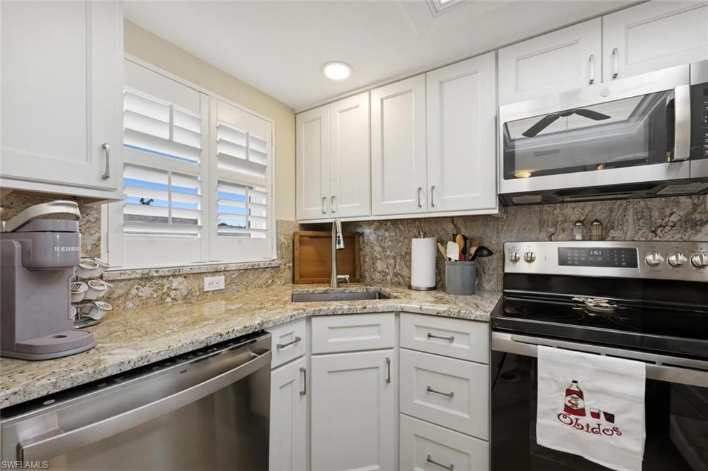 RIVIERA GOLF ESTATES - Residential