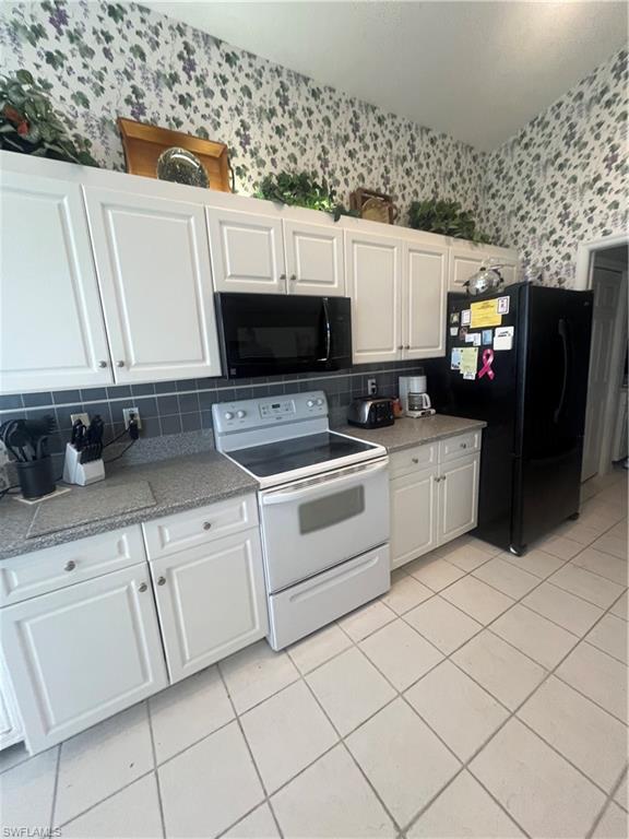 SABAL SPRINGS GOLF AND RACQUET CLUB - Residential