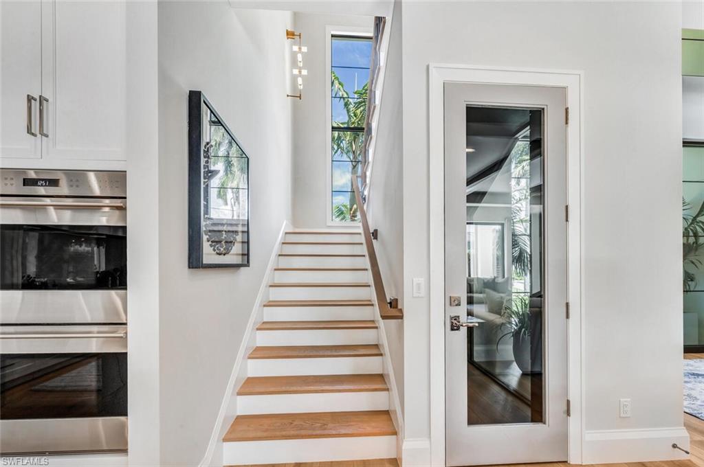 AQUALANE SHORES - Residential Lease