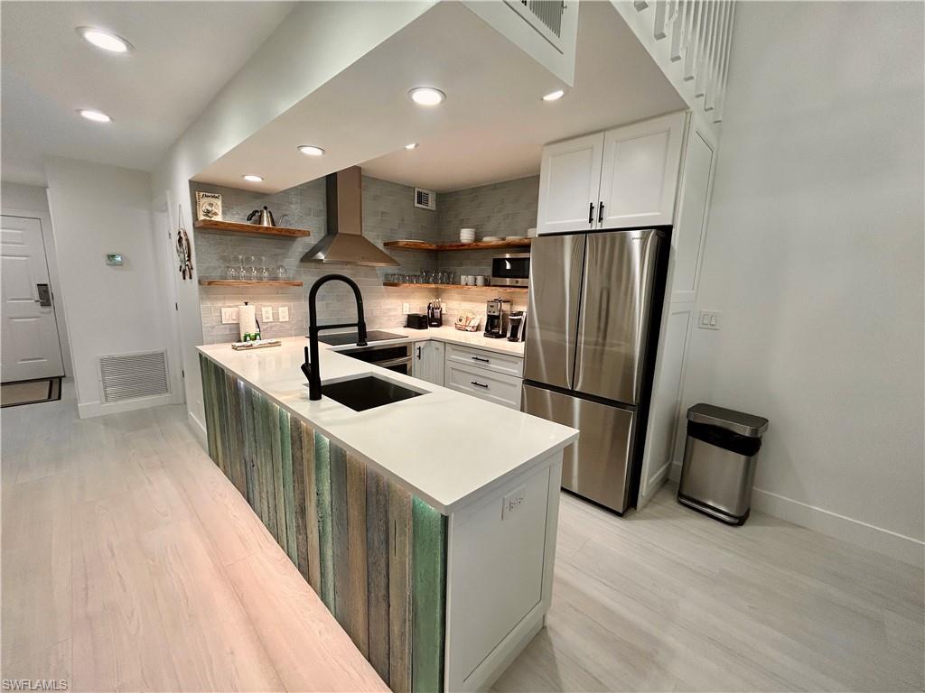 GULF BEACH VILLAS - Residential