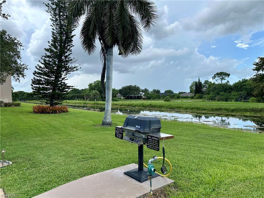 COUNTRY CLUB MANOR - Residential Lease