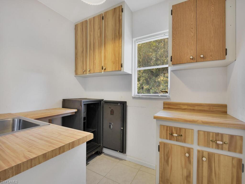 IMPERIAL GOLF ESTATES - Residential