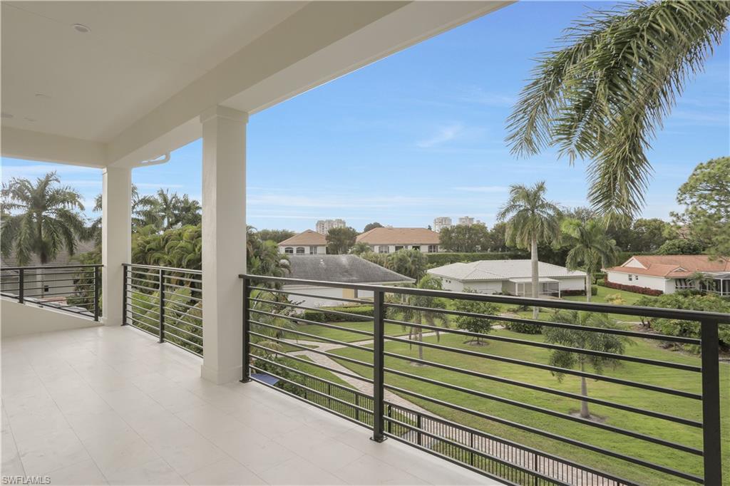PARK SHORE - Residential