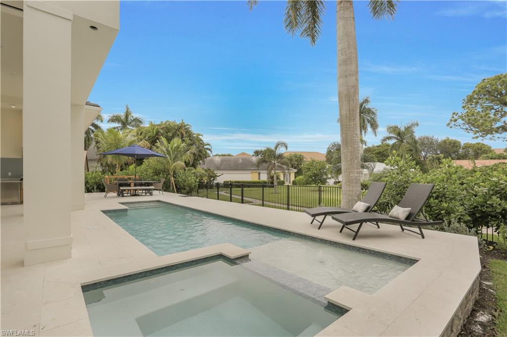 PARK SHORE - Residential