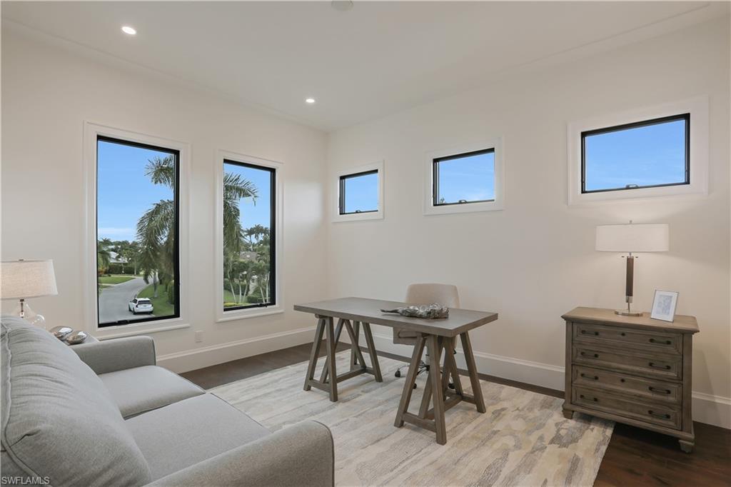 PARK SHORE - Residential