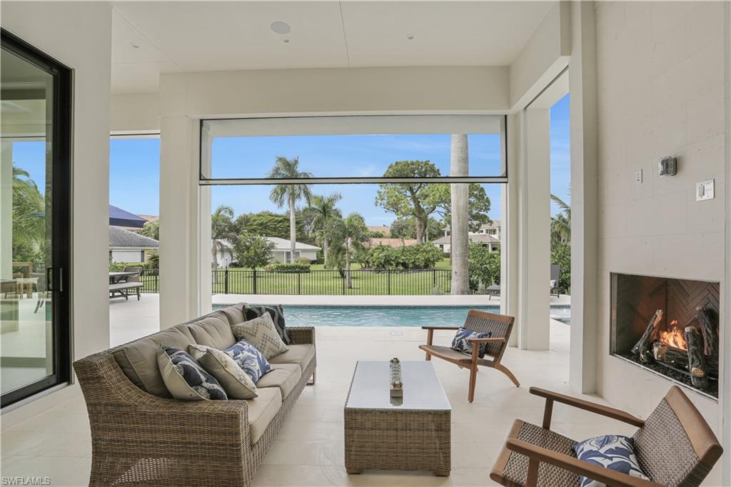 PARK SHORE - Residential