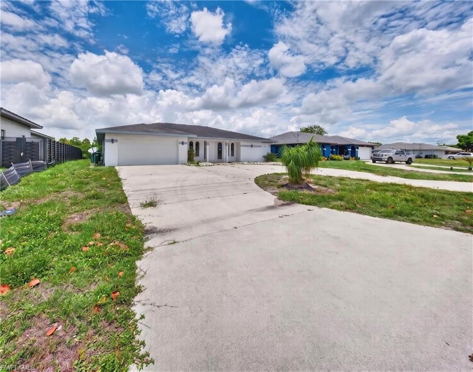 CAPE CORAL - Residential