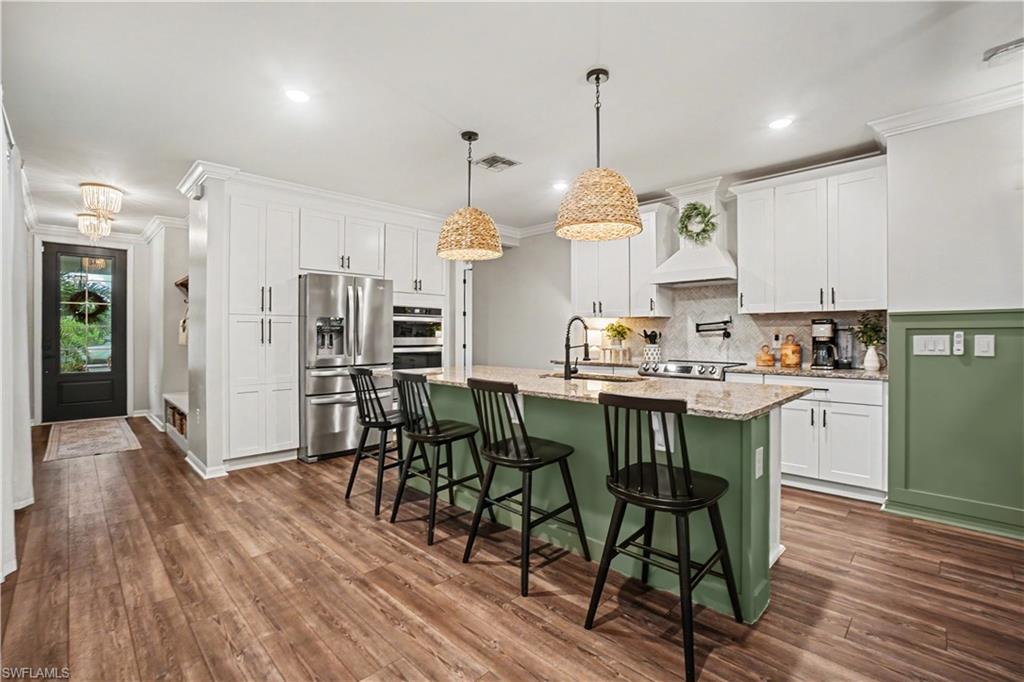 CRESCENT GROVE - Residential