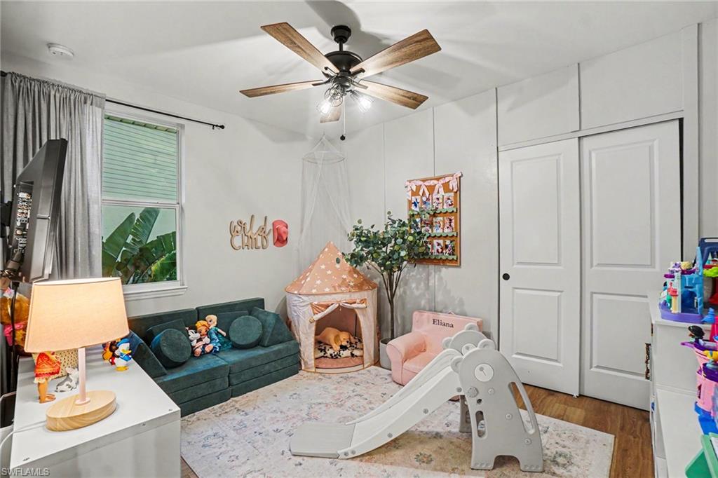 CRESCENT GROVE - Residential