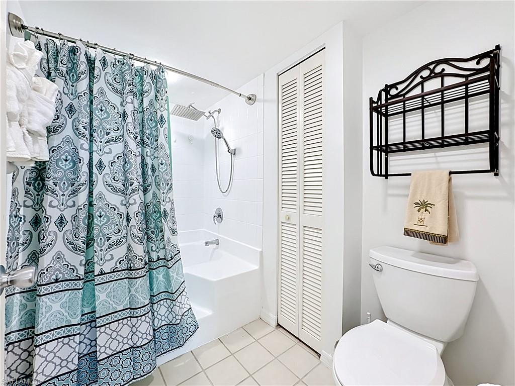 NAPLES WALK - Residential Lease