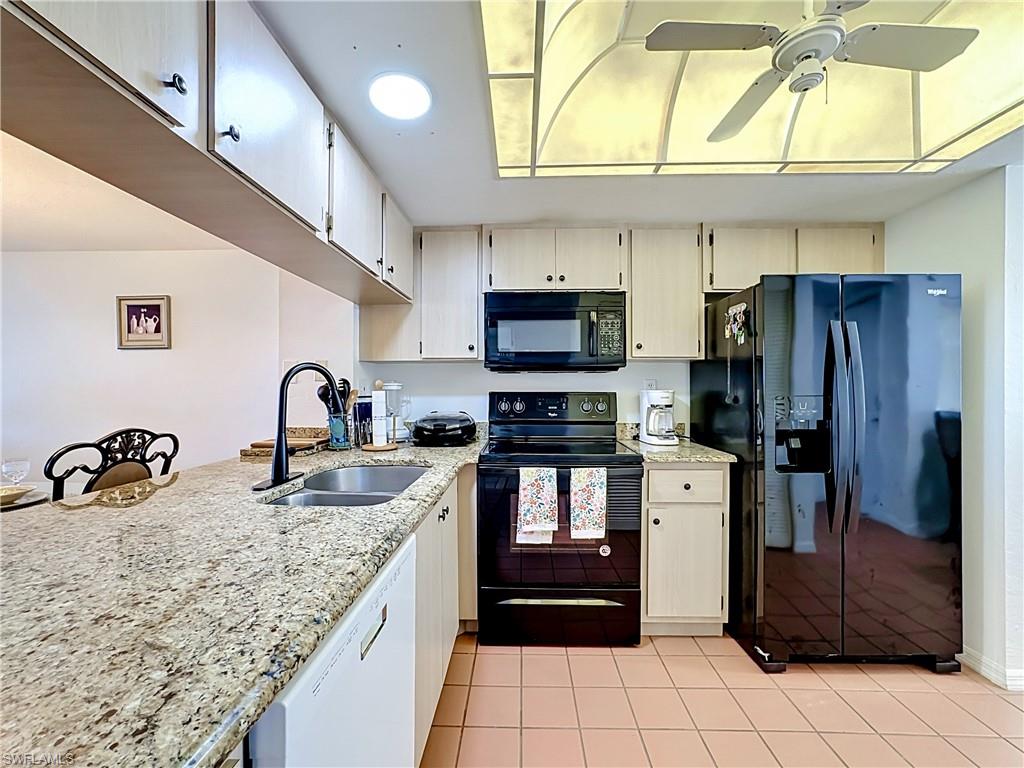 NAPLES WALK - Residential Lease